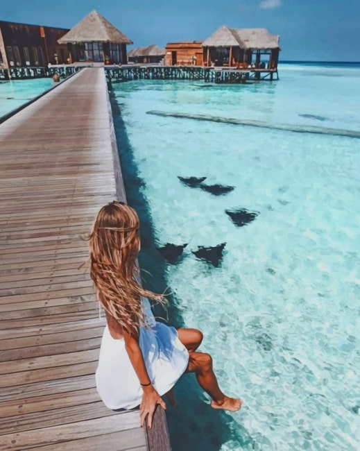 Girl In Bora Bora Island New Paint By Numbers.png