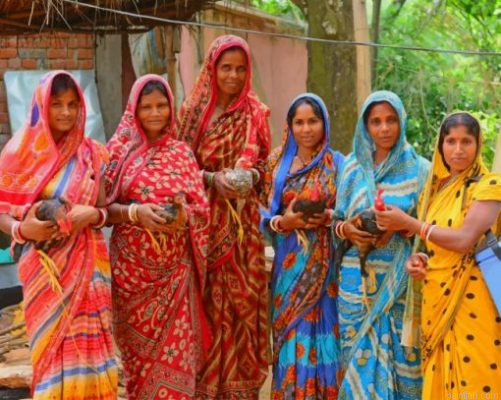 Indian Women Wearing Sari Paint By Number.png