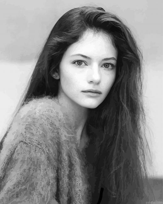 Mackenzie Foy Paint By Numbers.png