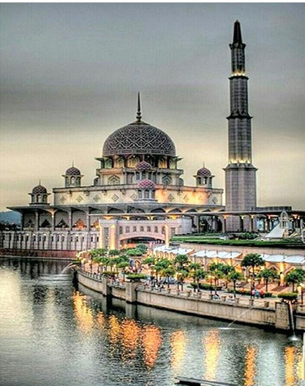Mosque Of Kuala Paint By Numbers.png
